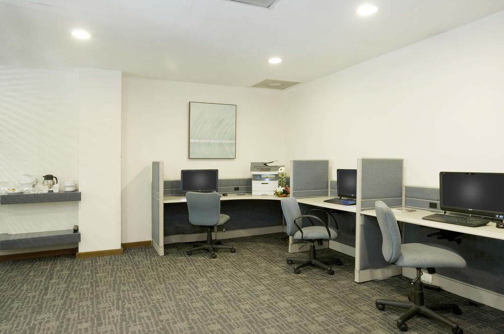 Fiesta Inn Express San Luis Potosi Oriente Экстерьер фото