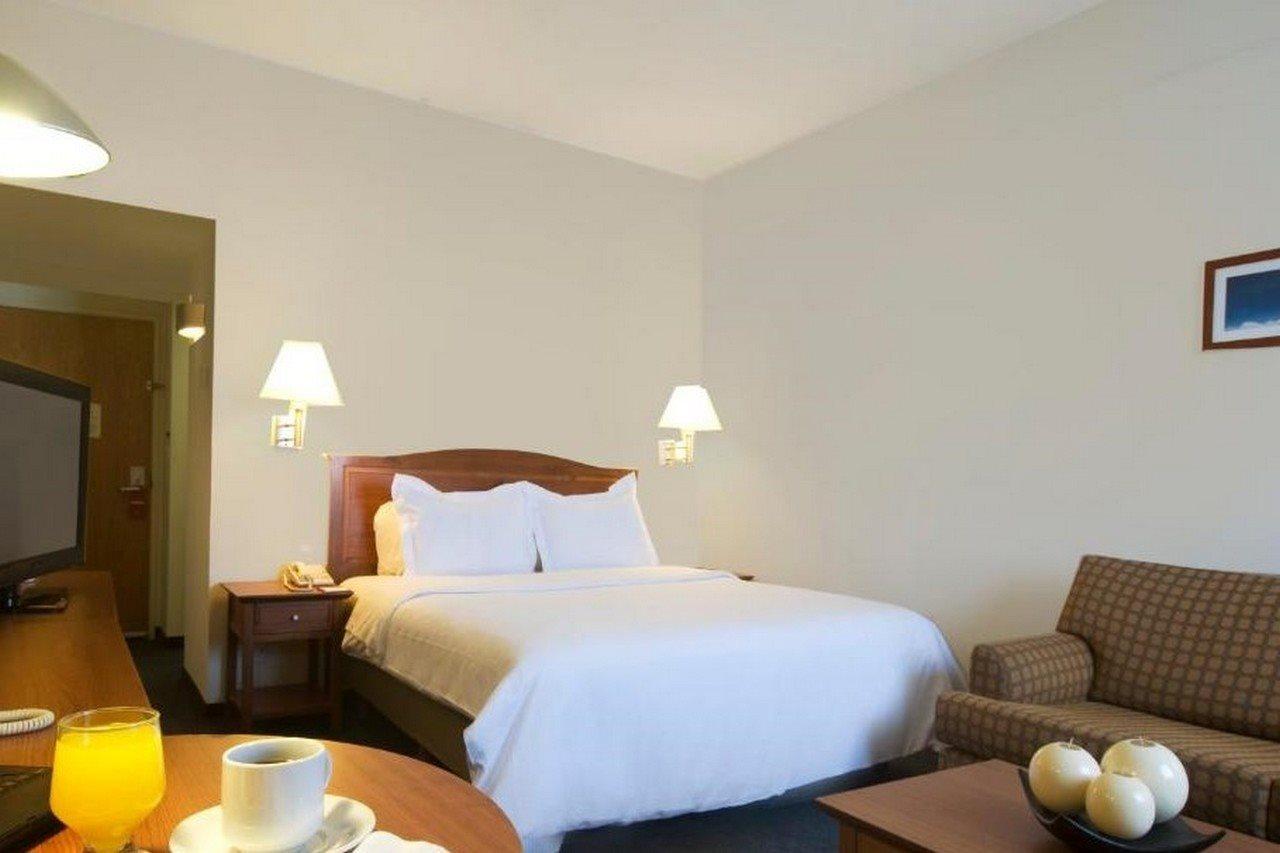 Fiesta Inn Express San Luis Potosi Oriente Экстерьер фото