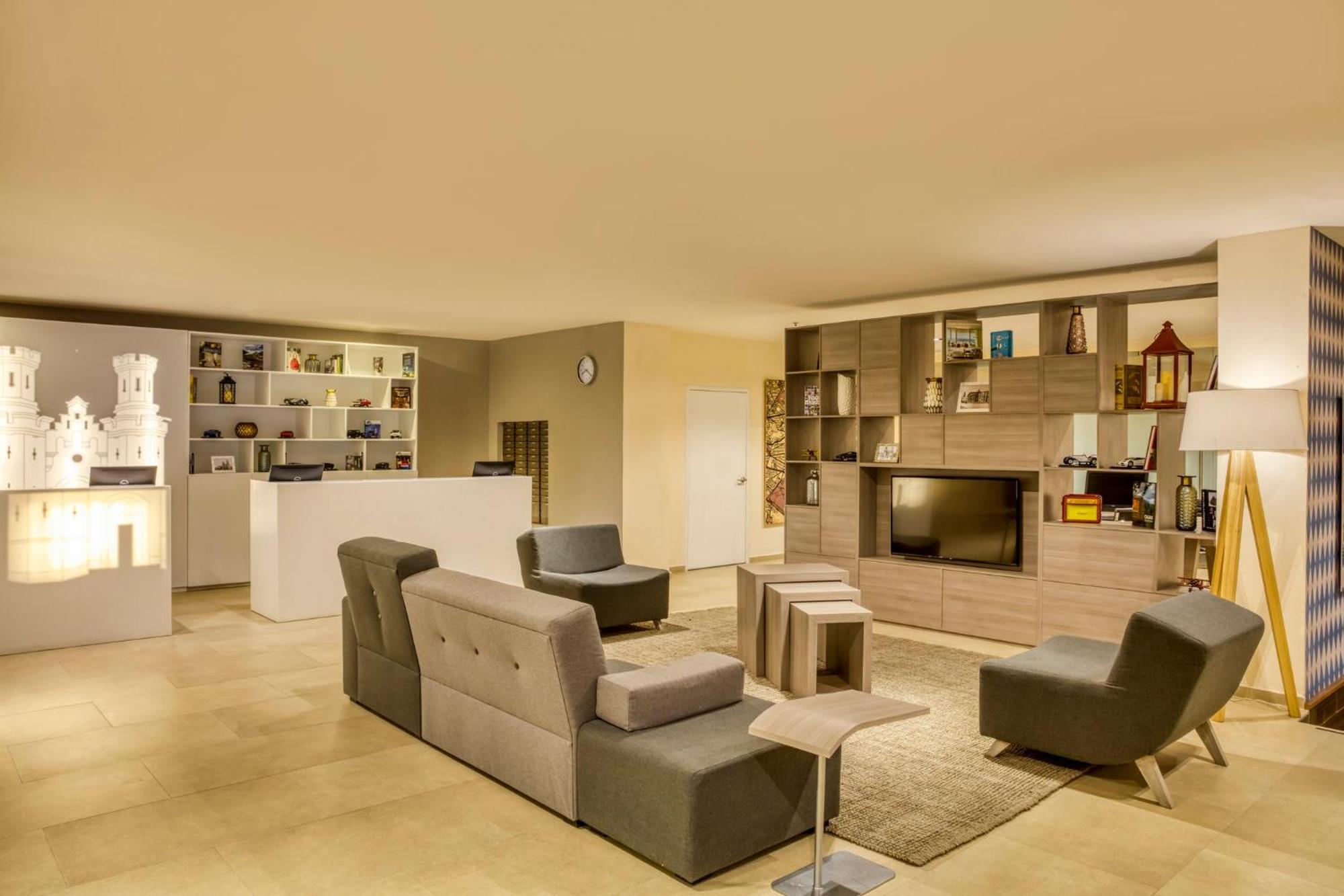Fiesta Inn Express San Luis Potosi Oriente Экстерьер фото