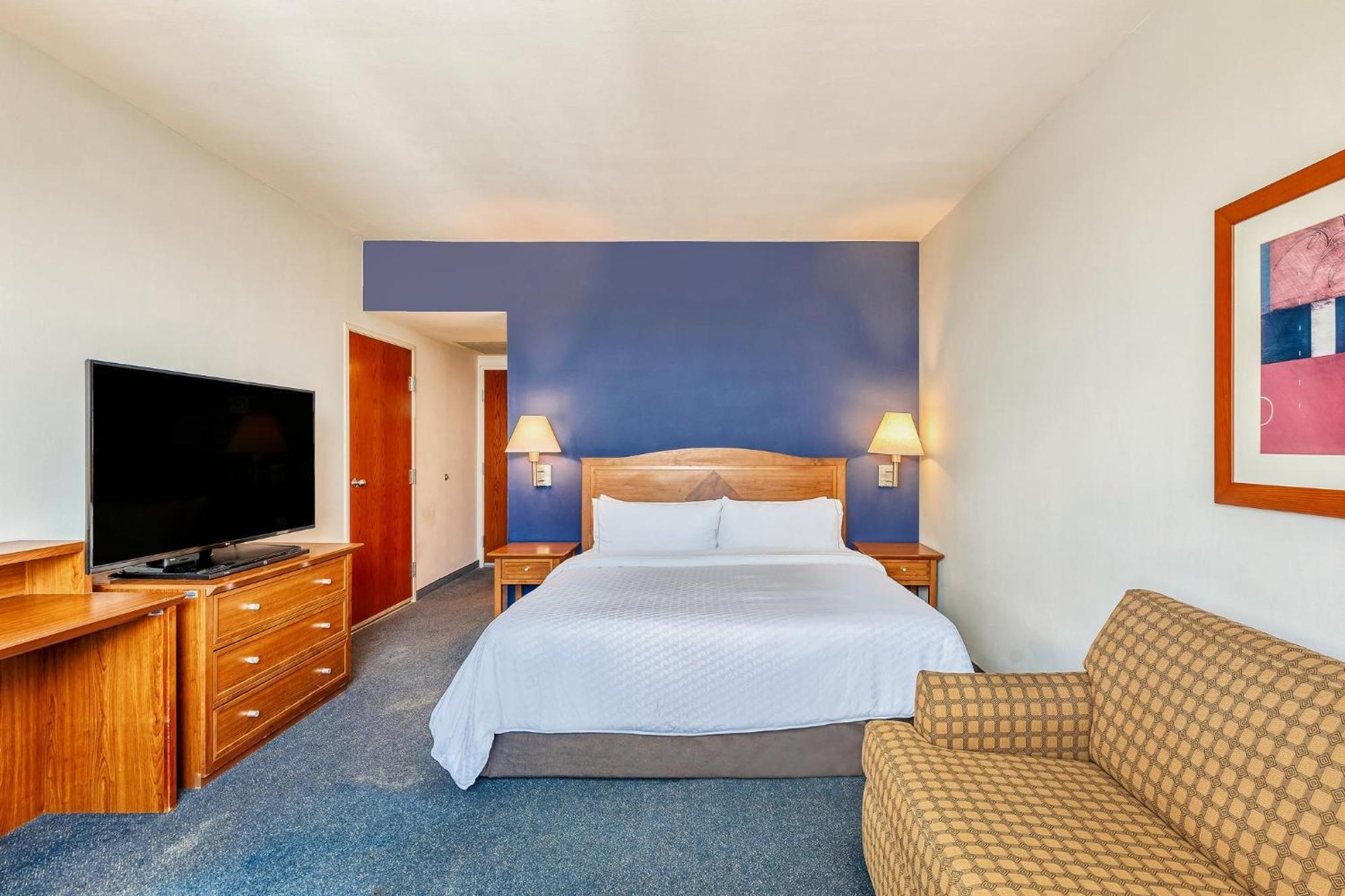 Fiesta Inn Express San Luis Potosi Oriente Экстерьер фото