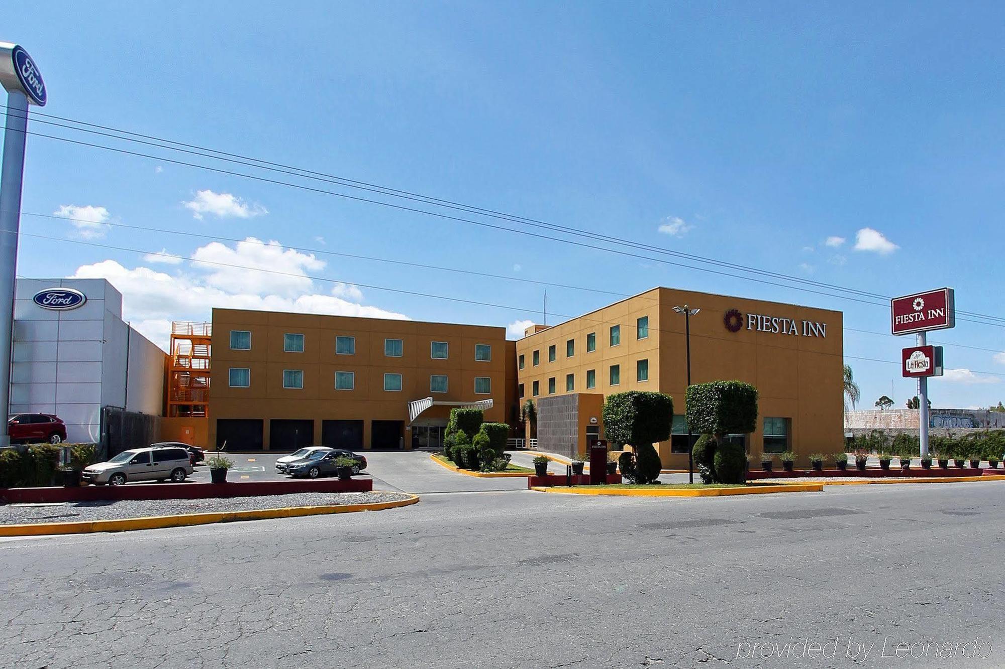 Fiesta Inn Express San Luis Potosi Oriente Экстерьер фото