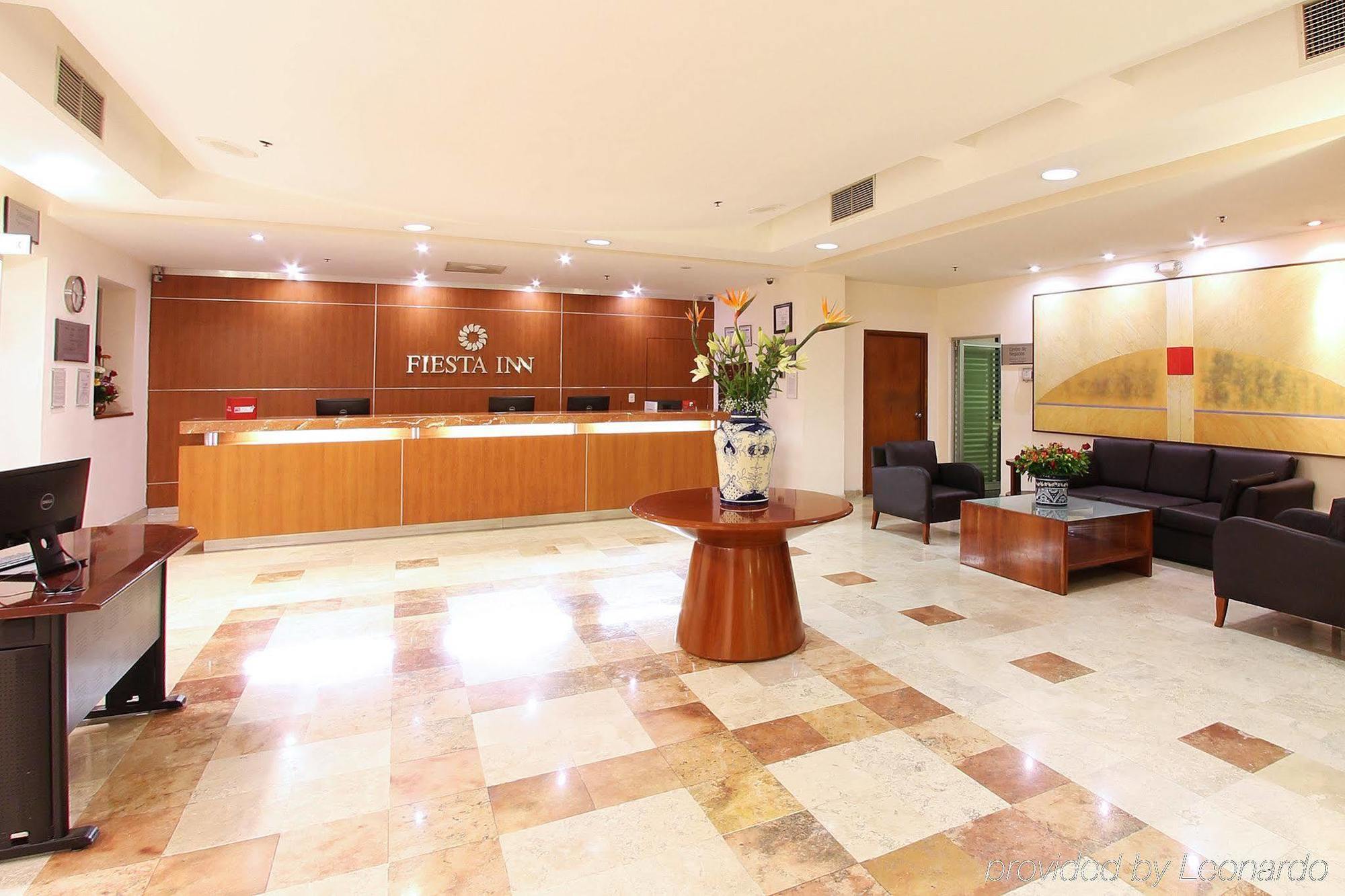 Fiesta Inn Express San Luis Potosi Oriente Экстерьер фото